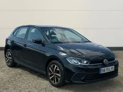 Usado VW Polo Life 110 CV (80 kW) 2022 Negro Utilitario