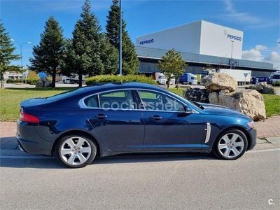 Usado Jaguar XF Luxury 211 HP (155 kW) 2011 Azul Sedan