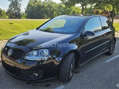 Usado VW Golf V GTI 200 CV (147 kW) 2007 Negro Berlina