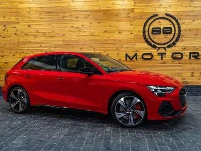 Rojo Usado 2024 Audi S3 Sportback Sport Utilitario | 57.970 € (Precio justo)