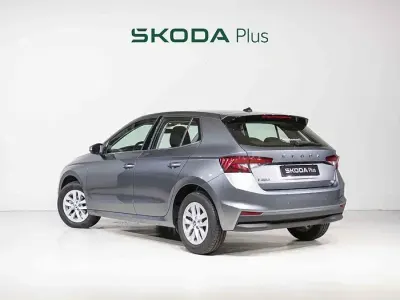 Nuevo Skoda Fabia Selection 95 CV (69 kW) 2026 Gris Utilitario