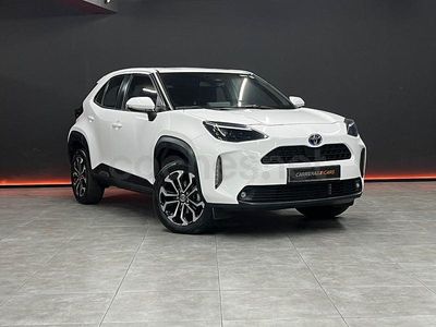 Usado Toyota Yaris Cross Active 116 CV (85 kW) 2023 Blanco SUV