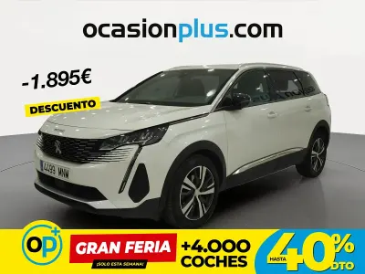Usado Peugeot 5008 Allure 130 CV (95 kW) 2024 Blanco SUV