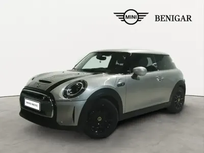 Usado Mini Cooper SE 135 kW (184 CV) 2023 Gris Utilitario
