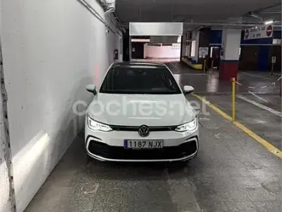 Usado VW Golf VII R-line 150 CV (110 kW) 2020 Blanco Berlina