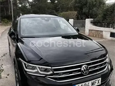 Usado VW Tiguan R-line 150 CV (110 kW) 2023 Negro SUV