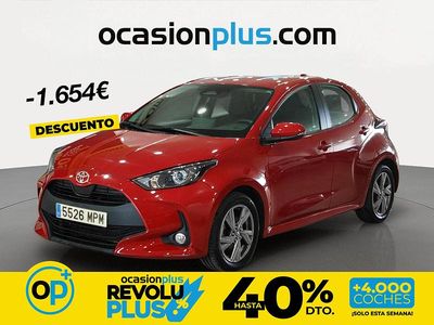 Usado Toyota Yaris Hybrid Active 116 CV (85 kW) 2024 Rojo Berlina