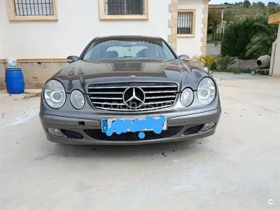 Occasion Mercedes E220 Classic 143 PK (105 kW) 2003 Grijs Sedan