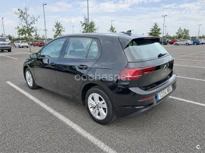 Usado VW Golf VIII Life 116 CV (85 kW) 2025 Negro Berlina