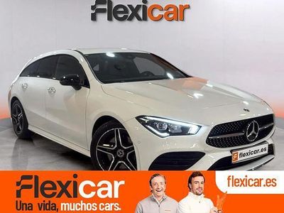 Blanco Usado 2023 Mercedes CLA180 Shooting Brake Familiar | 35.990 € (Caro)