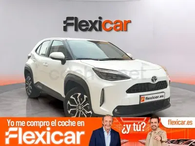 Usado Toyota Yaris Cross Active 116 CV (85 kW) 2024 Blanco SUV