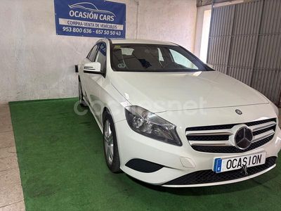 Usado Mercedes A180 Style 109 CV (80 kW) 2013 Blanco Berlina