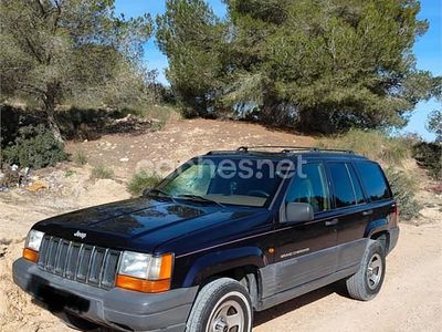 Usado Jeep Grand Cherokee Laredo 115 CV (84 kW) 1998 Violeta / lila SUV