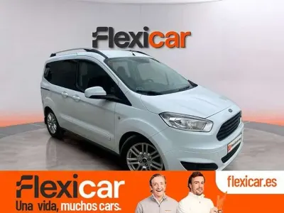 Usado Ford Tourneo Courier Titanium 97 CV (71 kW) 2017 Blanco Monovolumen