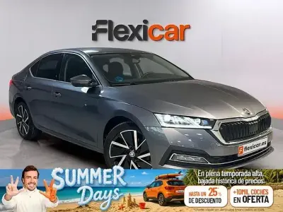 Usado Skoda Octavia Ambition 204 CV (150 kW) 2022 Gris Berlina