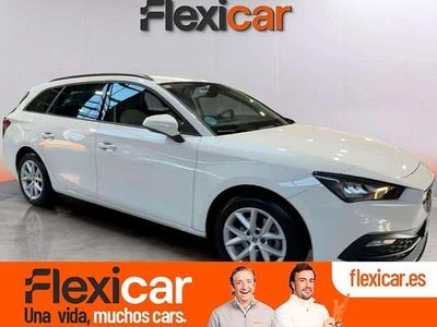 Usado Seat Leon ST Style 131 CV (96 kW) 2021 Blanco Familiar