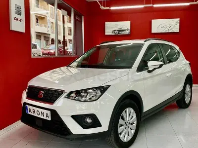 Usado Seat Arona Style 95 CV (69 kW) 2019 Blanco SUV