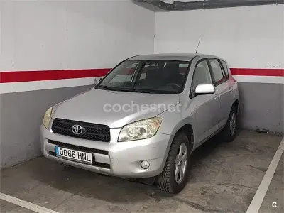 Begagnad Toyota RAV4 Sol 150 HK (110 kW) 2007 Grå SUV