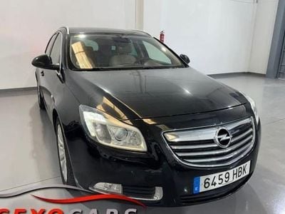 Usado Opel Insignia Sport 160 CV (117 kW) 2011 Negro Familiar