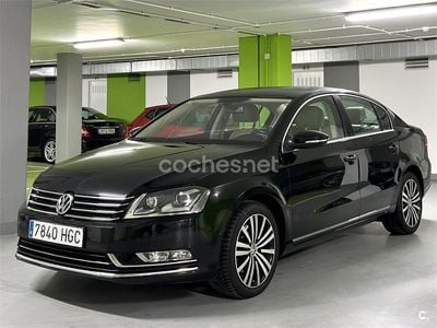 Usado VW Passat Highline 140 CV (102 kW) 2012 Negro Berlina