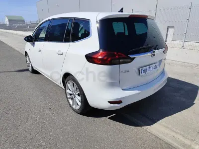 Usado Opel Zafira Tourer Excellence 136 CV (100 kW) 2015 Blanco Monovolumen