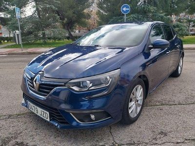 Usado Renault Mégane IV Intens 100 CV (73 kW) 2017 Azul Berlina