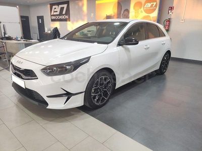 Usado Kia Ceed Style 100 CV (73 kW) 2025 Blanco Utilitario