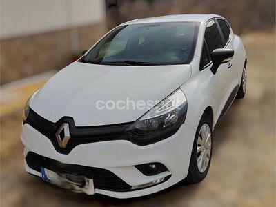Usado Renault Clio IV Business 90 CV (66 kW) 2019 Blanco Berlina