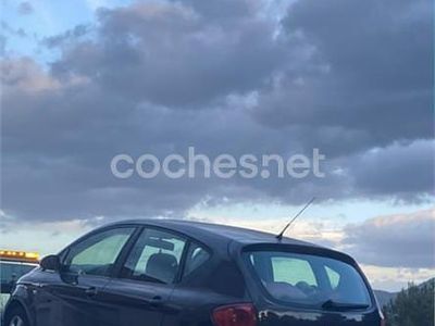 Usado Seat Altea Stylance 105 CV (77 kW) 2006 Negro Monovolumen