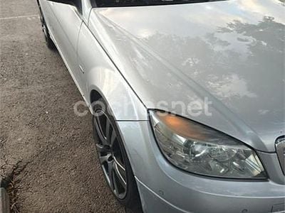 Usado Mercedes C220 Avantgarde 170 CV (125 kW) 2008 Gris / plata Berlina