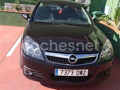 Usado Opel Vectra GTS 150 CV (110 kW) 2006 Negro Berlina
