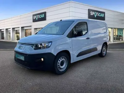 Usado Fiat Doblò 100 kW (137 CV) 2023 Blanco Monovolumen