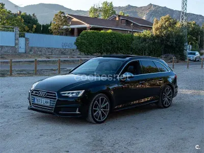 Usado Audi A4 Sport 354 CV (260 kW) 2017 Negro Familiar