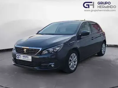 Usado Peugeot 308 Style 130 CV (95 kW) 2020 Negro Berlina