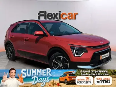 Usado Kia Niro 141 CV (103 kW) 2022 Rojo SUV