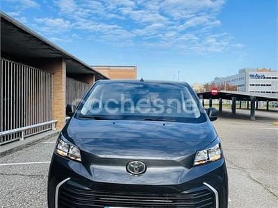Gris / plata Usado 2025 Toyota Proace Verso Familiar | 36.000 € (Un poco caro)