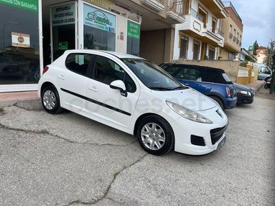 Usado Peugeot 207 Active 92 CV (67 kW) 2011 Blanco Berlina