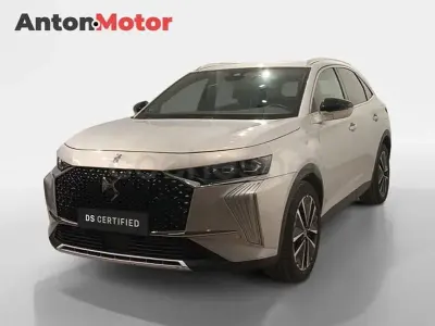 Usado DS Automobiles DS7 Crossback Opera 225 CV (165 kW) 2024 Gris / plata SUV