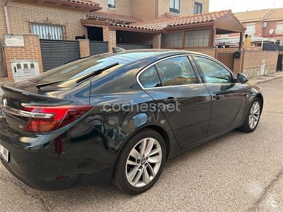 Usado Opel Insignia Eco 136 CV (100 kW) 2016 Verde Berlina