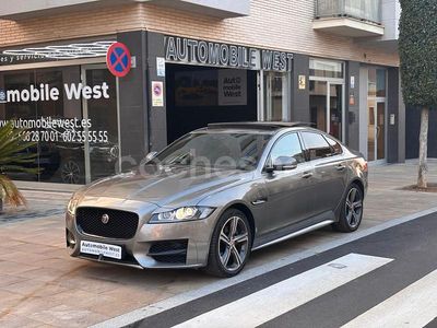Gris / plata Usado 2019 Jaguar XF R-Sport Berlina | 21.499 €