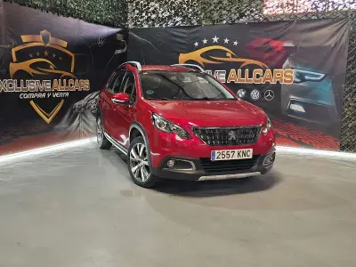 Usado Peugeot 2008 Allure 110 CV (80 kW) 2018 Rojo SUV