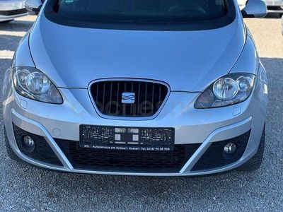 Usado Seat Altea XL Style 140 CV (102 kW) 2012 Gris / plata Monovolumen