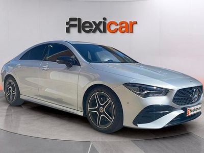 Usado Mercedes CLA200 163 CV (119 kW) 2024 Gris Berlina