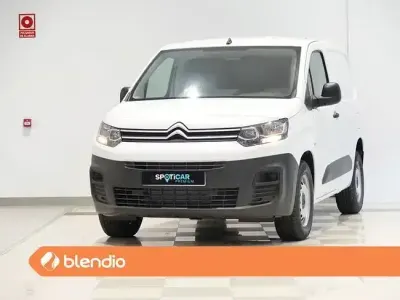 Usado Citroën Berlingo PureTech 110 CV (80 kW) 2023 Blanco Monovolumen