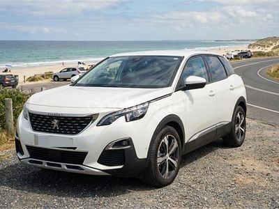 Usado Peugeot 3008 Allure 130 CV (95 kW) 2017 Blanco SUV