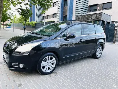 Usado Peugeot 5008 Sport 150 HP (110 kW) 2010 Preto Monovolume