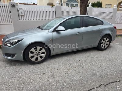 Gris / plata Usado 2015 Opel Insignia Business Berlina | 8500 € (Precio justo)
