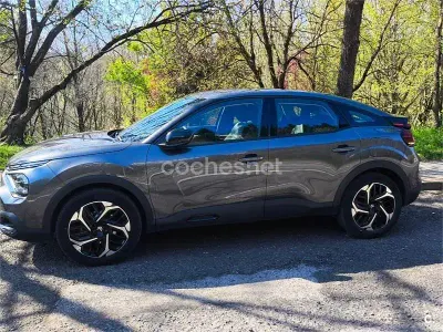 Begagnad Citroën C4 Feel 130 HK (95 kW) 2023 Blå SUV