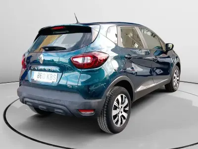 Usado Renault Captur Intens 90 CV (66 kW) 2017 Azul SUV