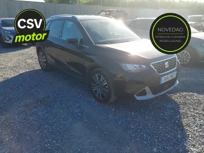 Usado Seat Arona Xperience 116 CV (85 kW) 2025 Negro SUV